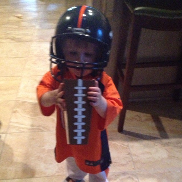 Theeforeigner's profile picture. 