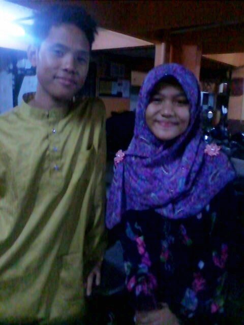 Nurazrin | 13 tahun | shah alam :)  !! HIK HOK HIK HOK ;)