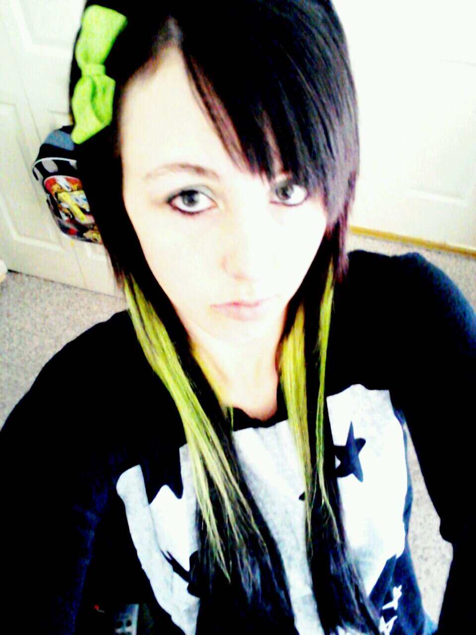 I'm 24 married  and i have 3 kids and I'm a juggalette and I like to chat and meet new ppl and I'm bisexual and dgaf what u think of me.
