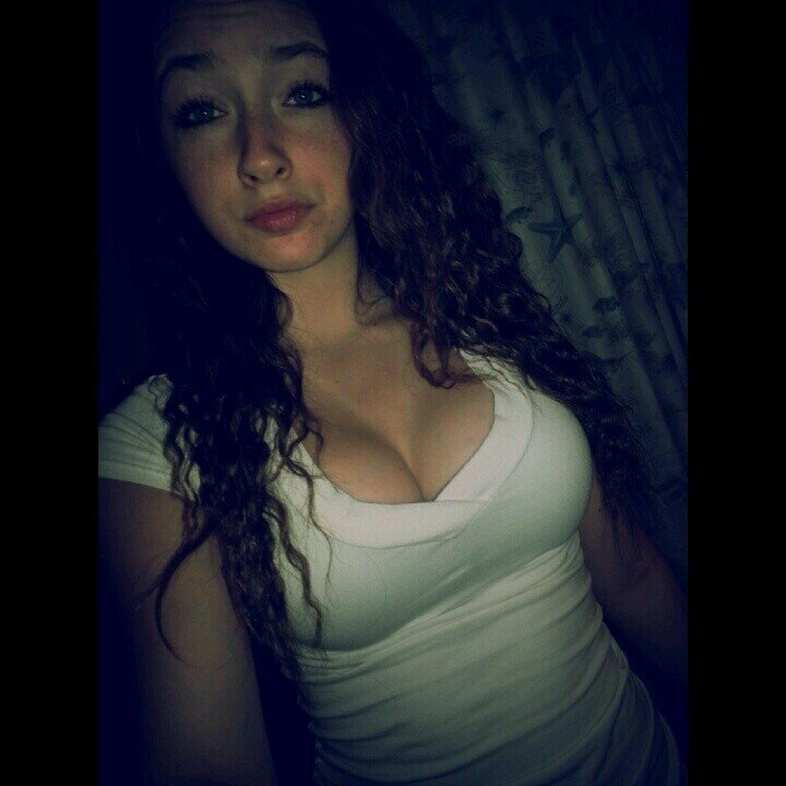 They Call Me Jojo & Cant No Bitch Do It Like I Do ;) ♥ .. But While I Have Yo Attention , Follow Me On Instagram @jojonicole_