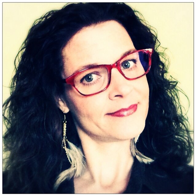 _hikergirl_'s profile picture. Hang on, let me overthink this.