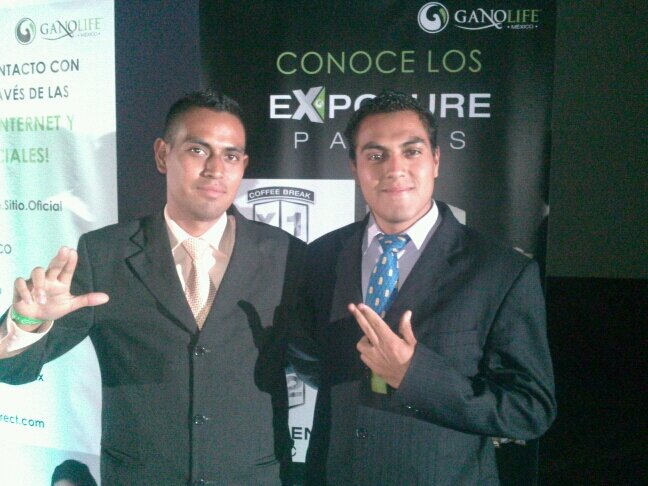 oscarca11567142's profile picture. Somos un equipo de ganadores,comprometidos en
forma permanente a crear un nuevo standard en
crear grandeza en la vida de las personas