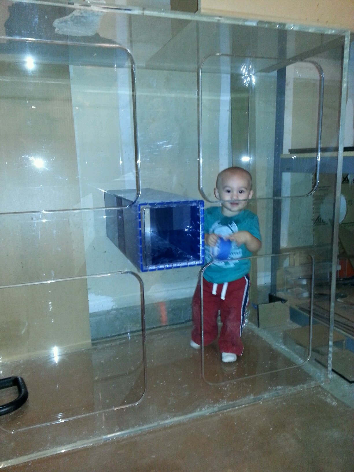 Retail/Wholesale sales and manufacturing of Custom Acrylic Aquariums and Filtration units. Email for a quote at sales@gpsaquariums.com