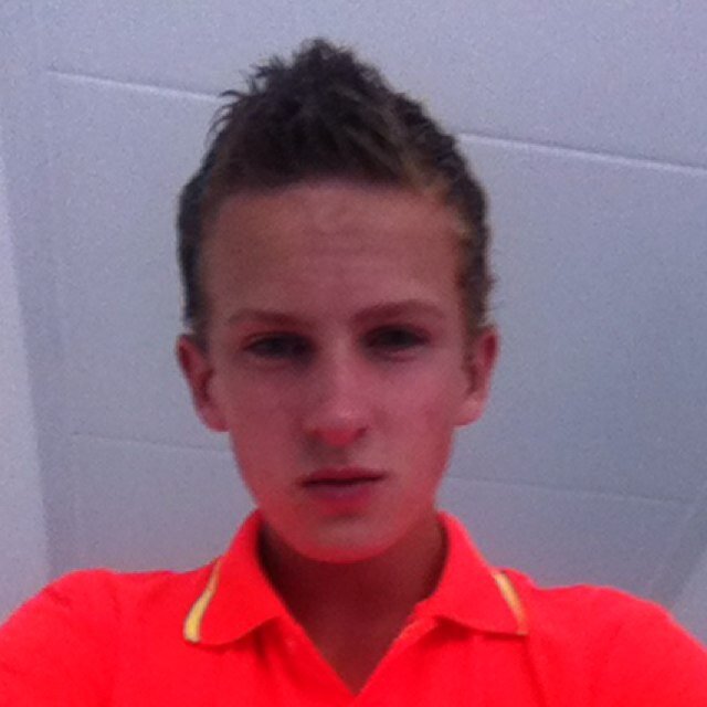 Babey k hou so super veel van je ! Je bent me alles , me wereldje , alles wat ik nodig heb ! jij bent de reden van me glimlach elke dag , xjemeisje