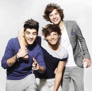 I gave you a free follow so go follow @5SOSZarryAus I FOLLOW BACK