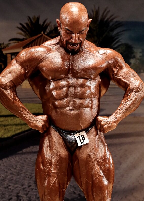 Nutricionista y presentador Cuerpos Perfectos TV, competidor internacional Perfect Nutrition Team.