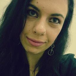Eu sou do tamanho daquilo que sinto, que vejo e que faço, não do tamanho que os outros me enxergam.
Eu não mudo por ninguém...Mas melhoro por quem merece!
