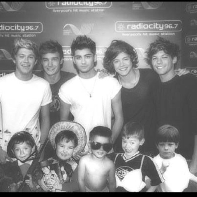 Inactive for a very good reason... Sorry!!! Looks like i fell in love with 5 boys that have changed my life. 0/5