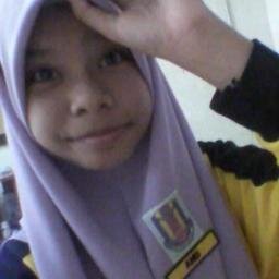 hyy ,syerr shera ishak .sesiape boley follow syerr melalui ini 0key.! fake smile syg ! awek's achik laa syg !