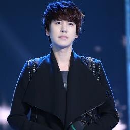 앤젤라 3호점 바텐더 / 맞팔은 패계와 봇분들만 / 이성민 / 12.06.14~ / I'm not real Kyu-Hyun / 싱크 지적 멘션이나 디엠 부탁드려요