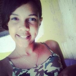 Sou Simples , Humildee , Alegree , Feeliz , Faaço Qualquer um Saai do Caminhoo da Tristeeza ((: Pqêe esse é Meu Jeeito ' (: