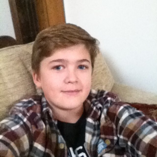 Harris peters gloster boy, loves sport a big Rizzle kick fan and a beast at minecraft and COD BO2 Somerset, Uk