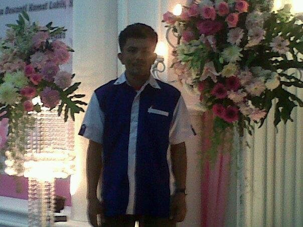 hidup tidak selalu seperti yang kita inginkan, tapi kadang hidup tidak sesulit yang kita bayangkan