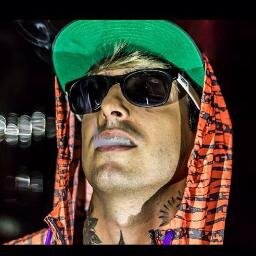 Não sei onde é o nosso limite
Não sei o quanto eu te amo
não me pergunte o destino
se disse sim então vamos