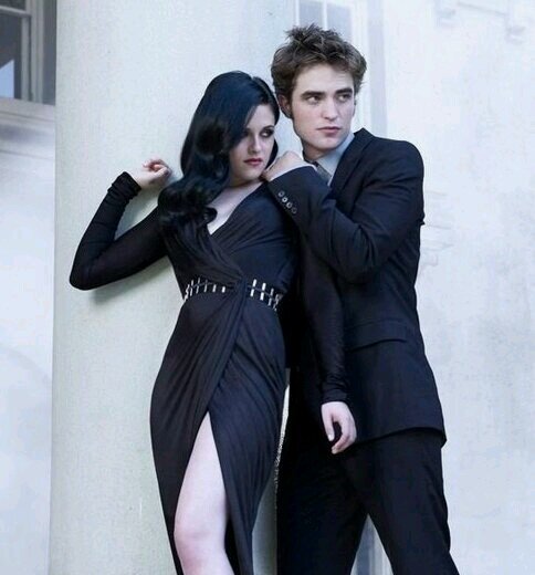 Aqui podras decirme...                             Neniita ¡Ya actualiza el Fic!
Besitos chiquititititos y un abrazo de oso Emmett