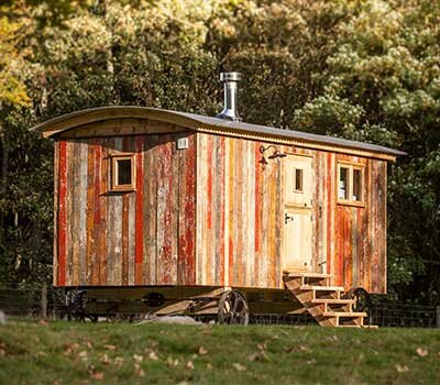 Welcome to Hesleyside huts, luxurious camping within the breathtaking grounds of historic Hesleyside and in the heart of the Northumberland National Park.