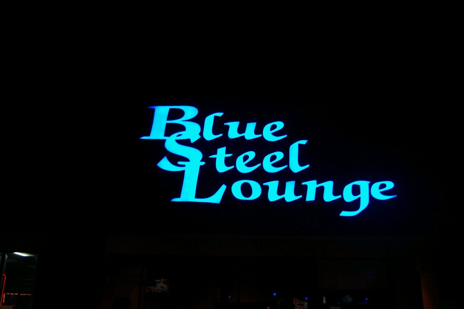 BRAND NEW LOUNGE ON THE NORTHSIDE OF HOUSTON!!! GREAT FOR ALL PARTIES & EVENTS