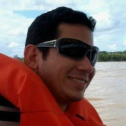 Pós graduado. Servidor Público de Rondônia, Judoca. Praiero. Consumidor de Dell Valle e Pringles