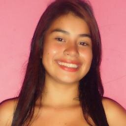 amo cantar,me diverti com os amigos,não tenho medo de fazer o que eu quero,sou dedicada em tudo que eu faço,minha prioridade #serfeliz