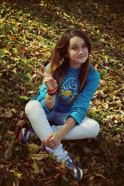 Болею за ЦСКА ♥ Обожаю One Direction ♥ 
Особенно Niall Horan ♥ *000* Люблю суши :3