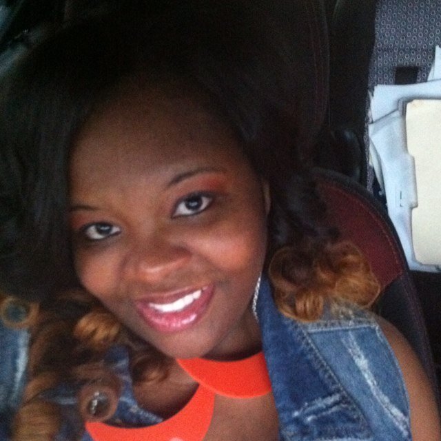 I'm who You don't want me to be& I'm who You wanna be!!Now worry about that& not who I'm tweeting@& who's tweeting@ me:)