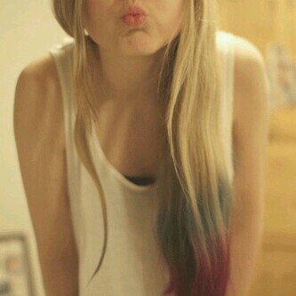 ‏تدرون متى احس بسعاده^* ♡اذا احد صار يسوي لي فولو♡~فولو فولو ي جعني فدااگ♥♡