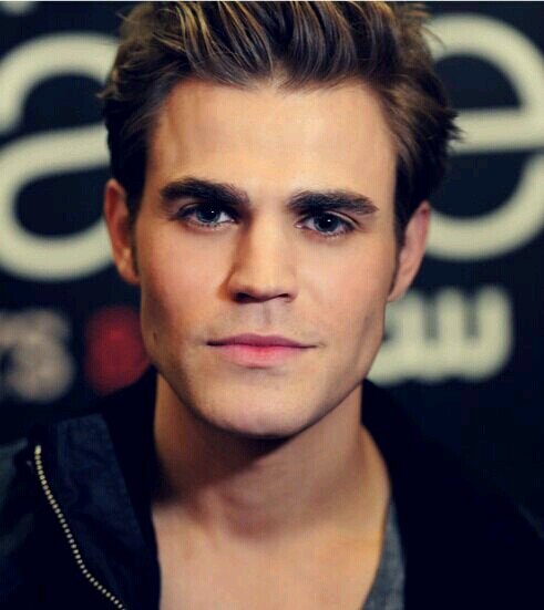 Older brother to @KateKav_FMF  Married  to the beautiful @MiaGrey_FMF 8/1p0/2013 {+18 RP} @fiftymyfamily @EthanJailed_FMF