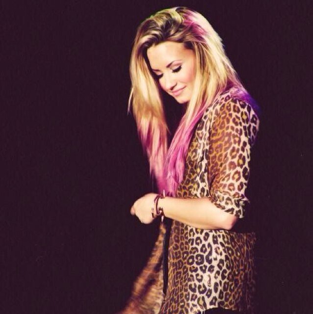 RosieFioreVA's profile picture. My name is Rosalinda but I like Rosie better. I'm also a vampire so yes, I bite. |Single| #TeamFangs