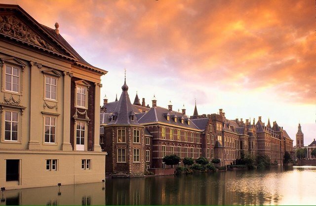 Mensen uit Den Haag biedt een kijkje in het alledaagse leven van de inwoners van Den Haag