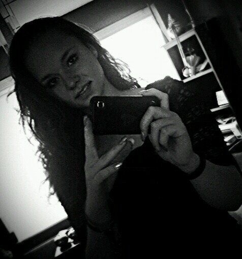 love my beauty @houvanjouuxxx je bent me alles  ♥12-03-1999 ♥14 years♥ Helinium♥be happy ♥never give up♥Fuck you I'm happy :)
