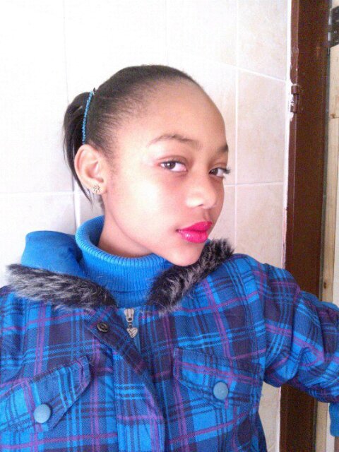 Am supa fun kwl 2 be with luv pple and being with pple n d8tin is not my style.....