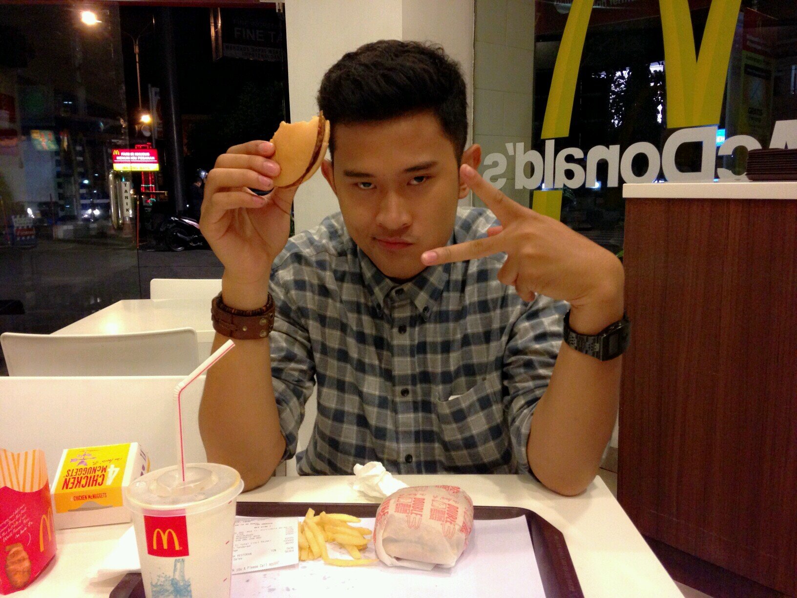 smart l young enterpreneur l owner of RICE BITE l CEO of CV. Dendi Martha Food Company