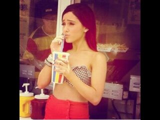 ♥yours truly♥ariana is not in my bio but in my heart♥arianator♥ @arianagrande ♥