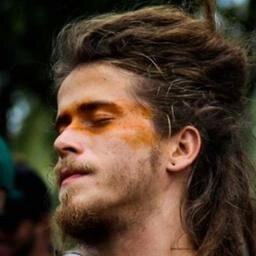 O melhor do reggae, da paz, da amizade, da musica que exerce a vibe da alma, viajando nas reflexões dos versos que nos reflete positividade e harmonia. Peace ☮
