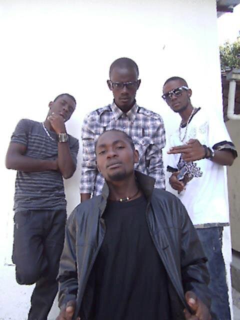 FIZIYAD's profile picture. DATE DE NAISSANCE 20 MAI 2007-VOCATION-HIP HOP KREYOL BEST GROUPPE RAPKREYOL :New track: http://t.co/ywU08Uw52e   tel:(509)37830568