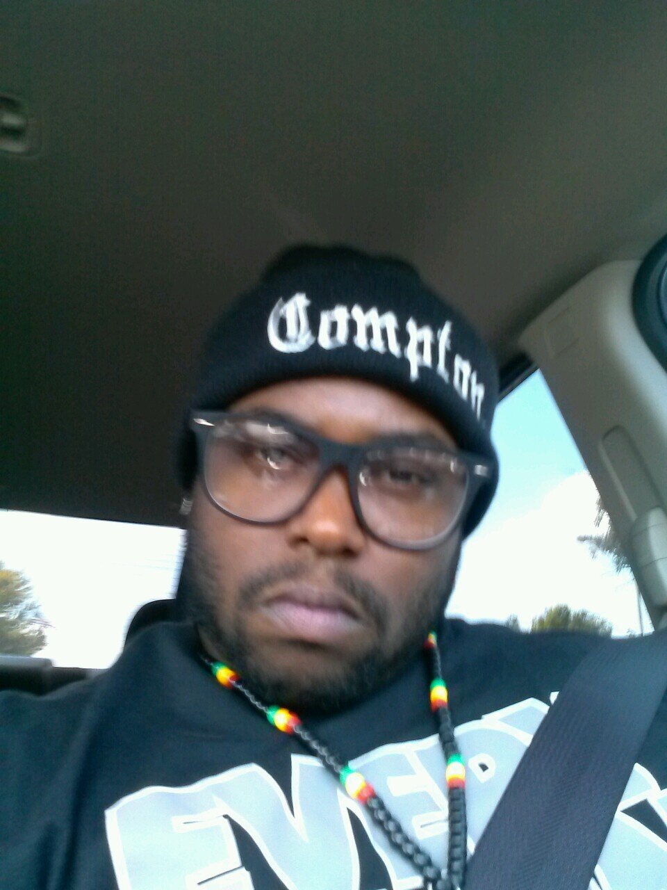 Foureign Music Group (FMG) CEO 

COMPTON born&raised