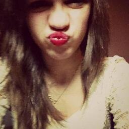 maria_sot_'s profile picture. Γειά σας, με λένε Μαρία κ στον ελεύθερό μου χρόνο προσποιούμαι πως δεν είμαι κουκλάρα κ μιλώ σε απλούς θνητούς. Μόλις συνειδητοποίησα πως ξέρω γαλλικά κ πιάνο.