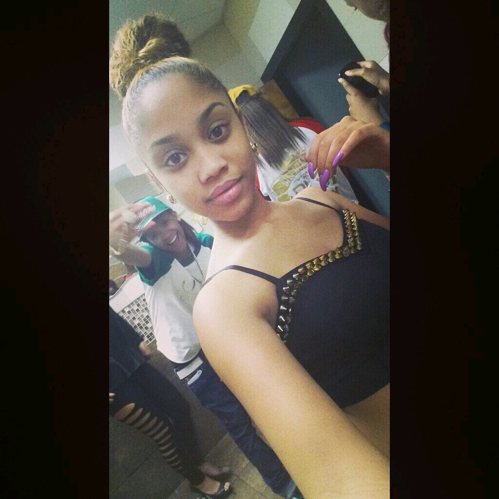 * Instagram: littlekrissy