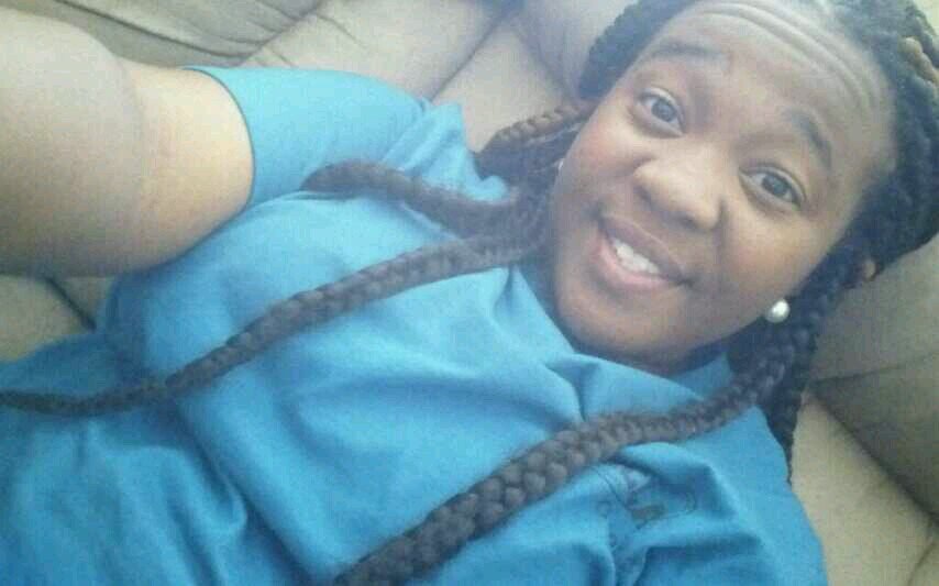 yaL go follow my other twitter @naaymoore