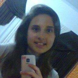ℱoco, ℱorça & ℱé
Amo muito essa bruxa . @Anahju_