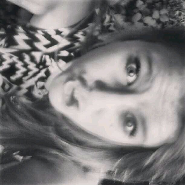 Follow me ill follow you simples :')