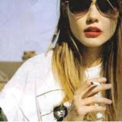 No soy celosa solo defiendo lo que es mio aunque no lo sea . ▒▓ R E T W E E T ▓▒░ Si te identificas con mis tweets ♡