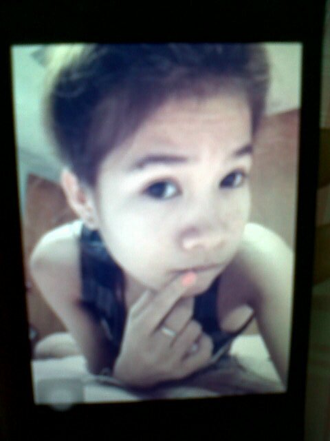 ชื่อน้องนุ๊ก อายุ 16 บ้านยุรังสิต ไม่หยิ่งคุยได้ทุกเรื่องค่ะ ;)