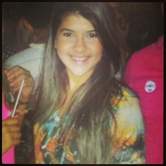 As pessoas podem dizer o que quiserem sobre mim, mas no final do dia, vou continuar sendo eu mesma, e vou continuar vivendo a minha vida.!