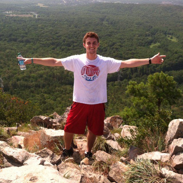 uosew's profile picture. bio shmio