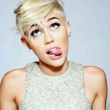 ✘ daqui a pouco tem campanha contra o racismo com as smilers ✘