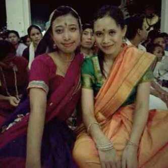 Vâñchâ-kalpatarubhyas' ca kripâ-sindhubhya eva capatitânâm pâvanebhyo vaisnavebhyo namo namah