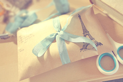 azzahraulya's profile picture. 