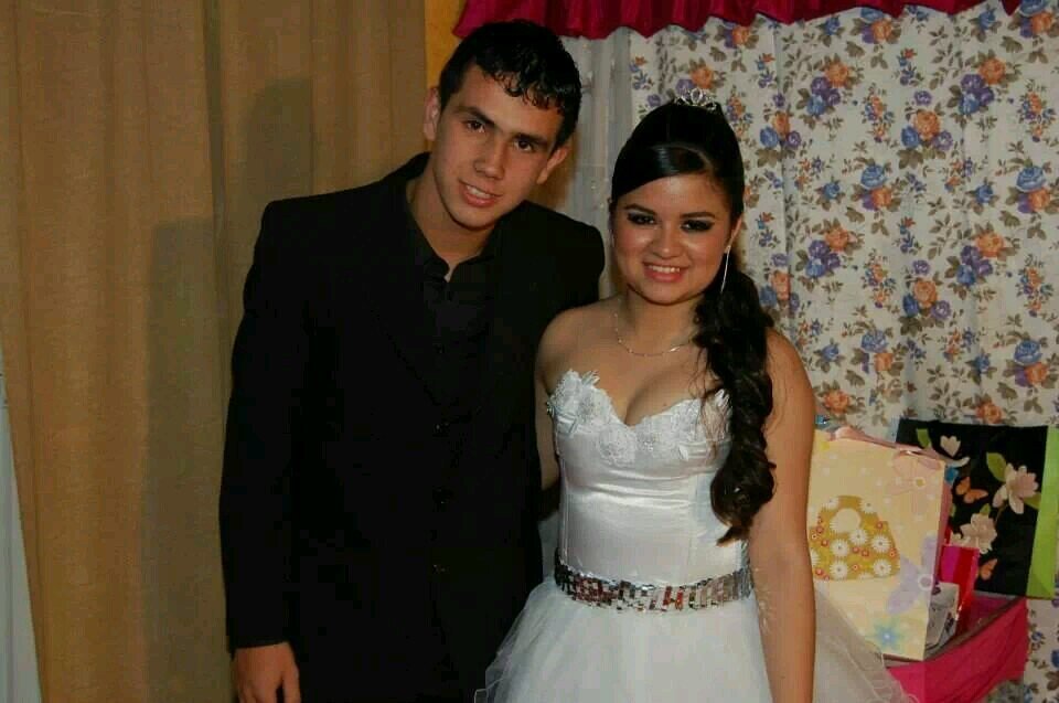 Ver a lA persona. A quien tanto queres con otro  te romperia  el corazon...