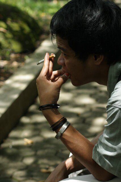 wes urip gak urip, penting mangan, mangan gak mangan iso gak urippp